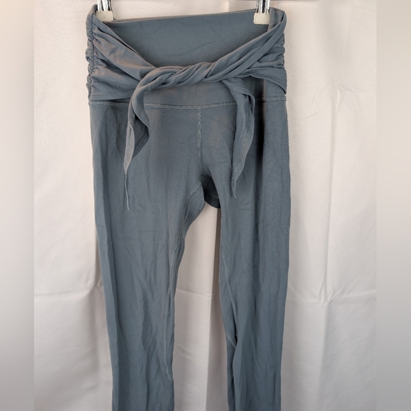 Lululemon Align Pant 28" *Wrap WaistBlue Charcoal size 4 in VGUC - Picture 7 of 12